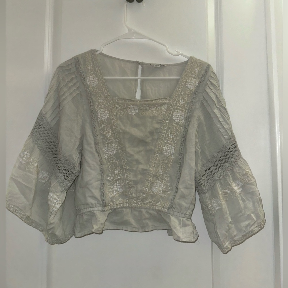 FLOWY BOHO TOP